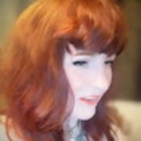 Meet your Posher, Lisa etc - Picture 1 of 1